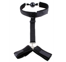Фиксатор рук и шеи с кляпом Gag & Wrist Restraint